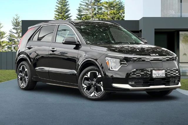 Used 2023 Kia Niro Wave with VIN KNDCT3L14P5035700 for sale in Fremont, CA