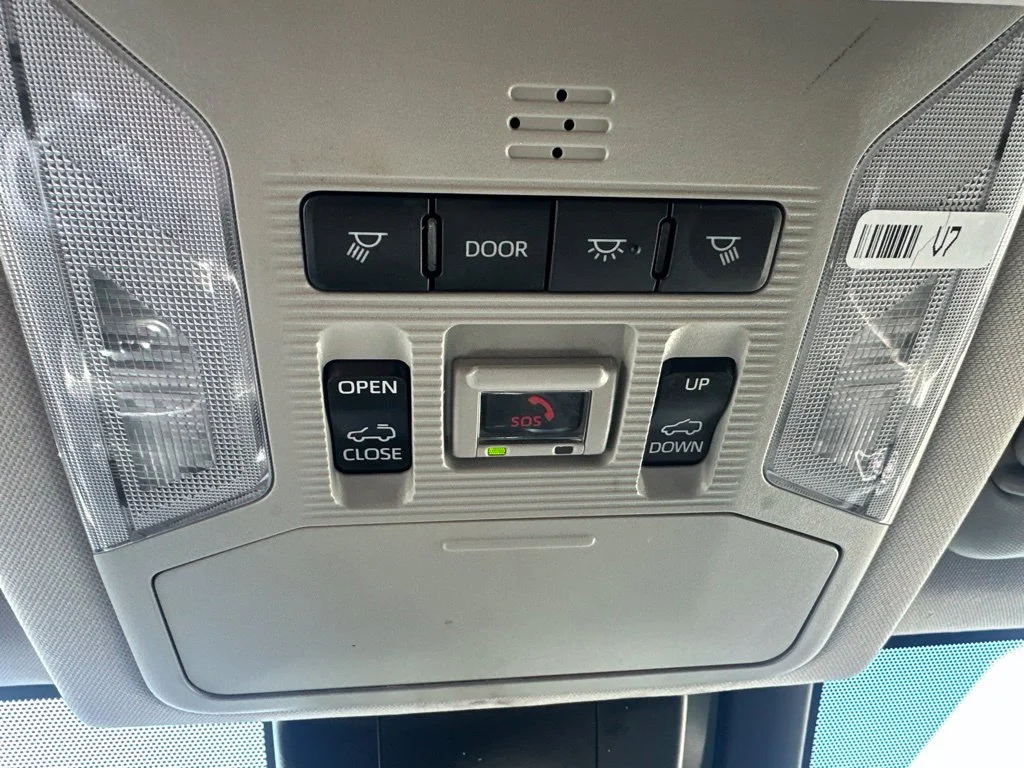 Used 2023  Toyota XLE image 23