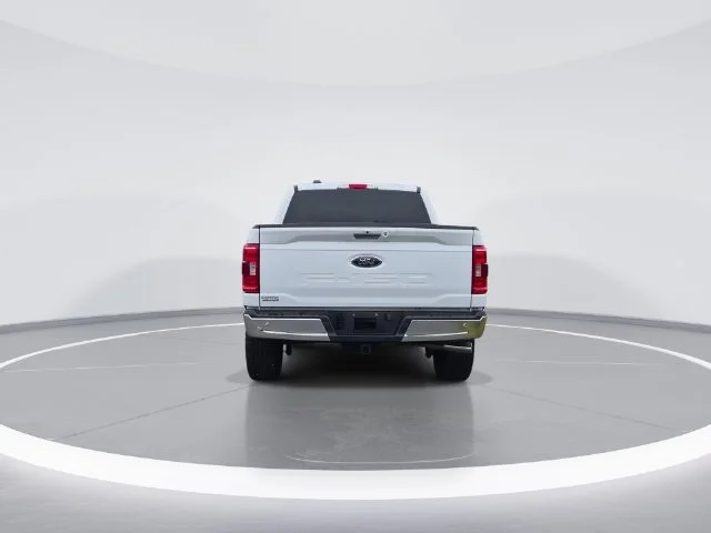 Used 2022 White Ford XLT image 7