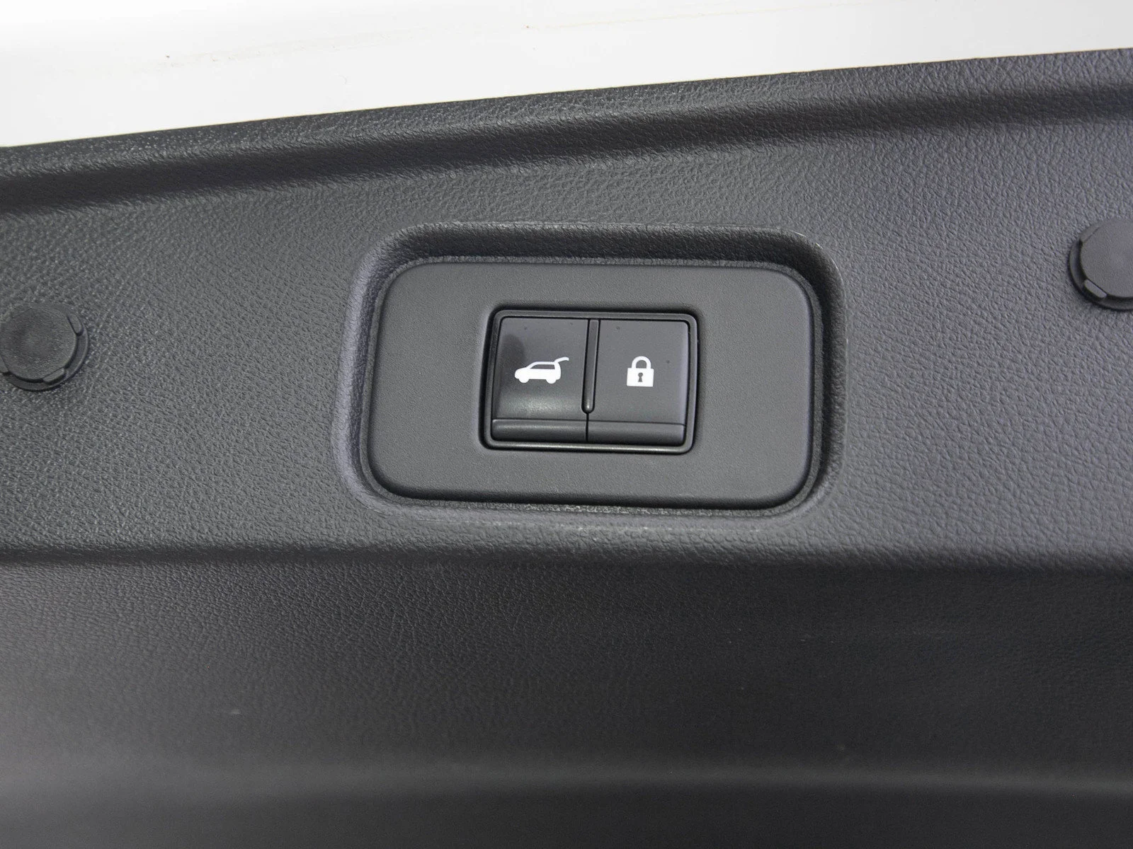 Used 2023 Pearl White Tricoat Nissan SL image 11