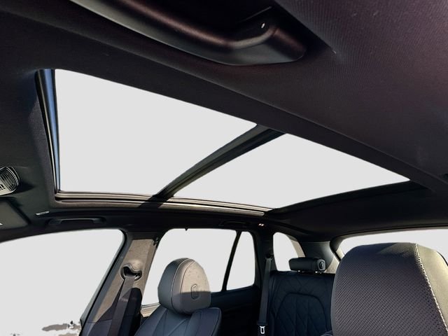 New 2026 Black BMW sDrive40i image 16
