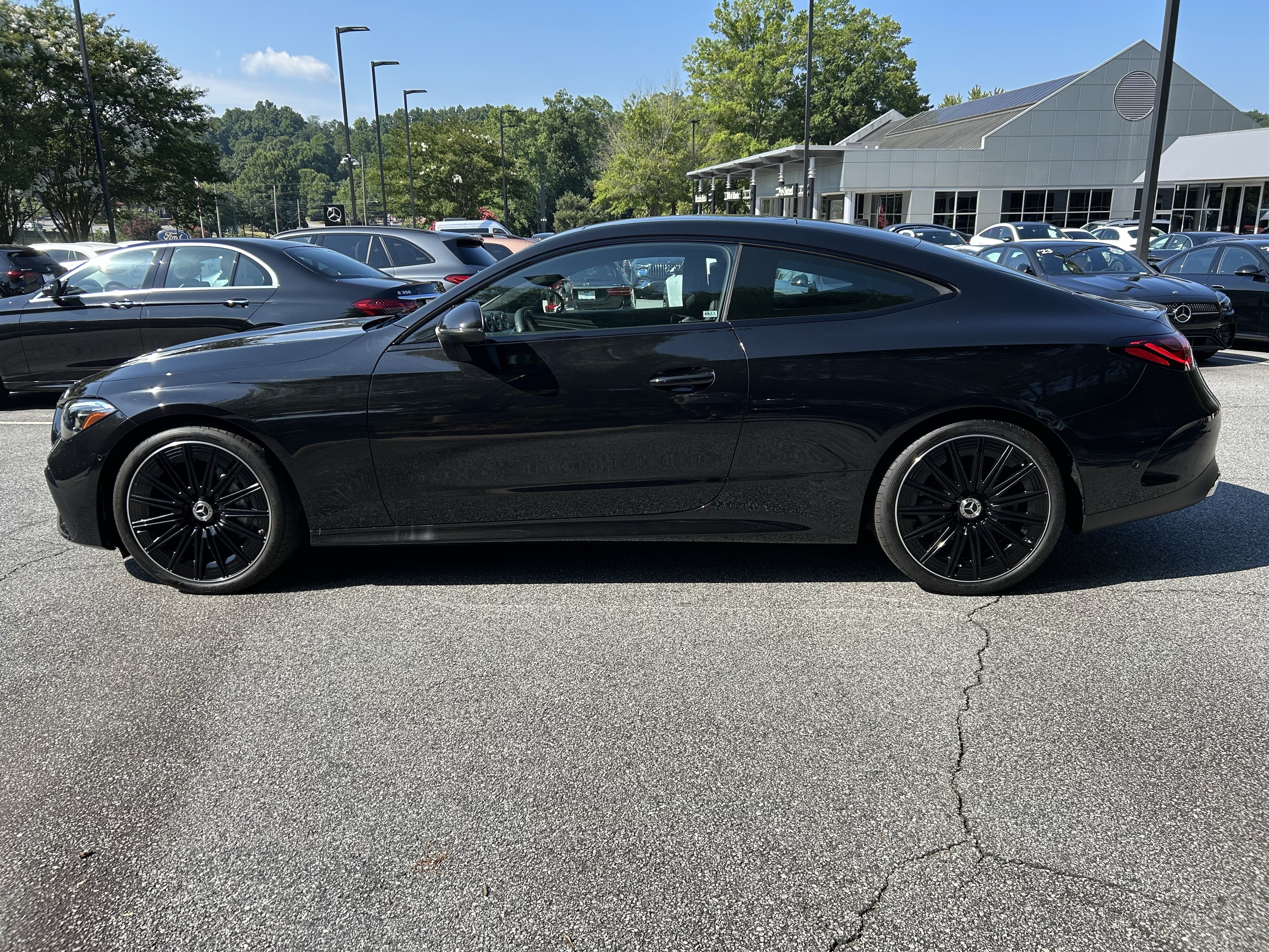 Certified Used 2025 Obsidian Black Metallic Mercedes-Benz CLE 300 4MATIC® Coupe image 13