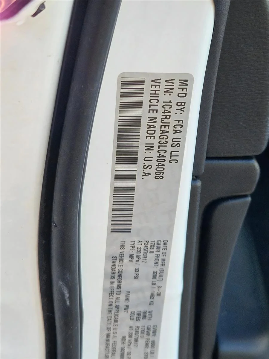 Used 2020 Bright White Clearcoat Jeep Laredo E image 15