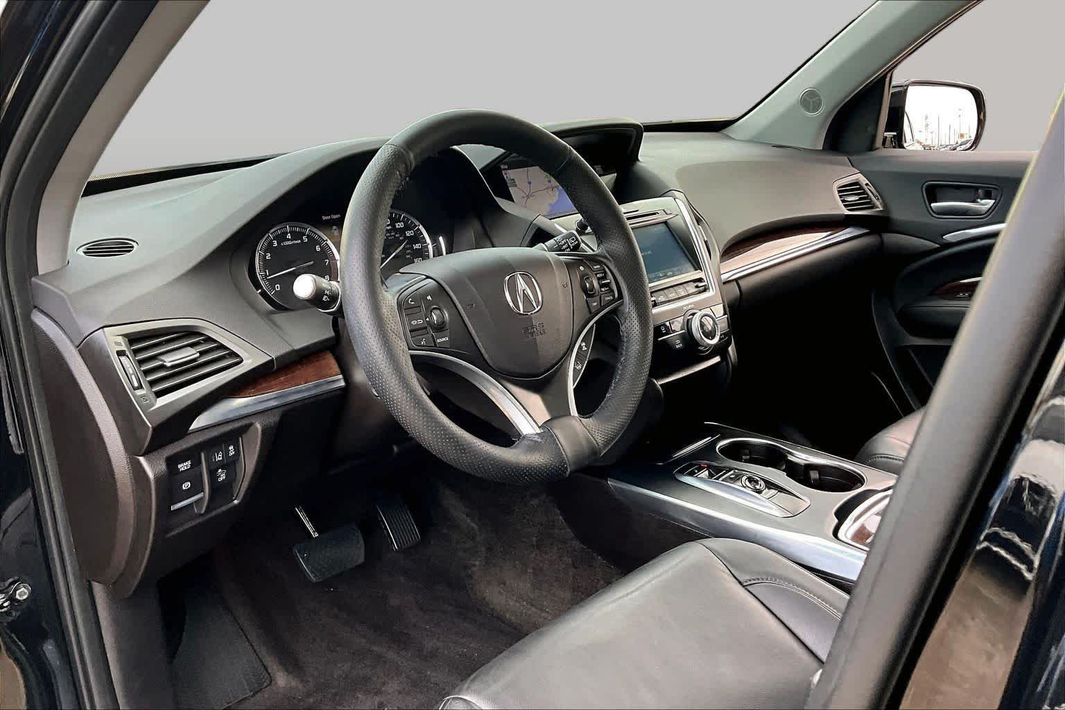 Used 2018 Crystal Black Pearl Acura w/Technology Pkg image 18