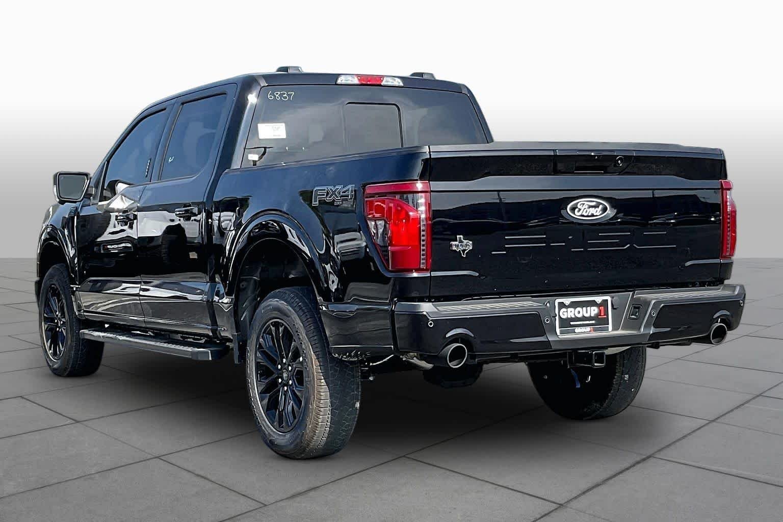 New 2026 Agate Black Metallic Ford XLT image 9