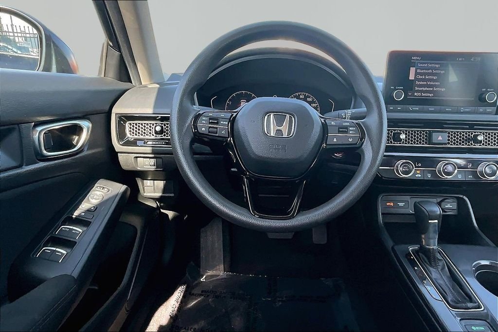 Used 2025  Honda LX image 8