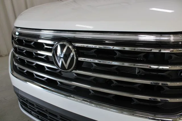 New 2026 White Volkswagen 2.0T SE image 31