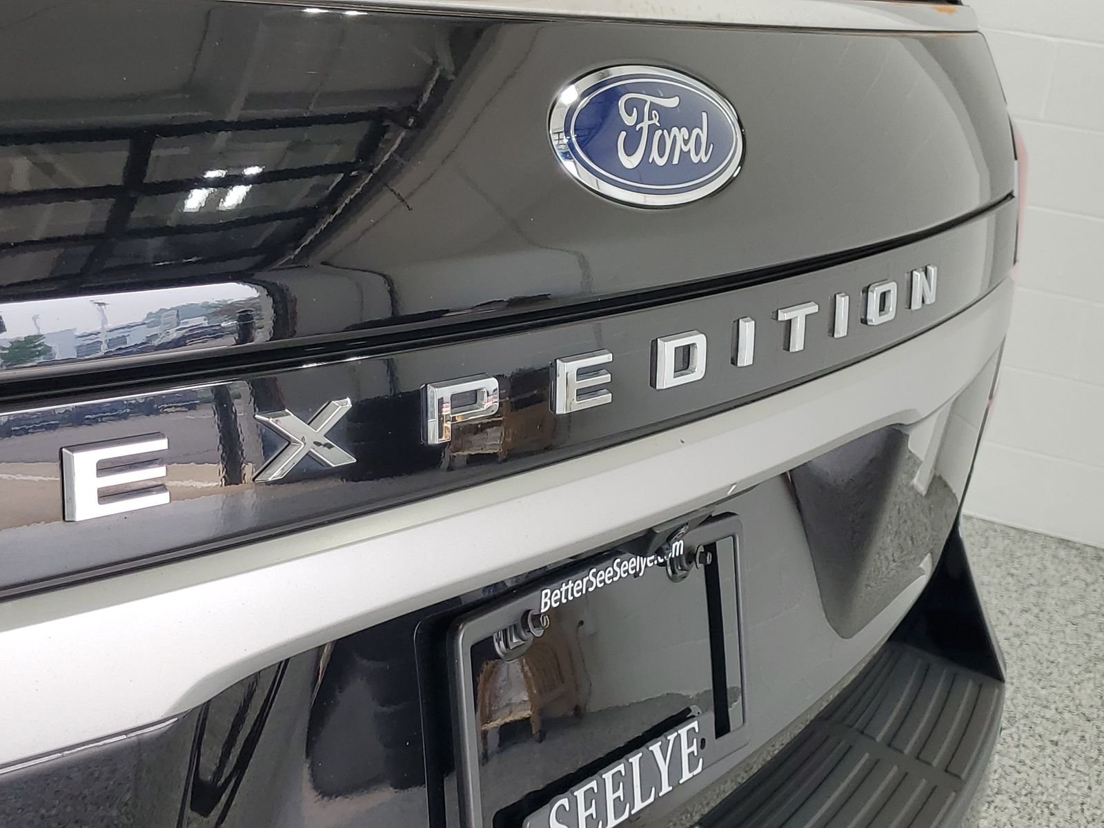 Used 2024 Black Ford XLT image 34