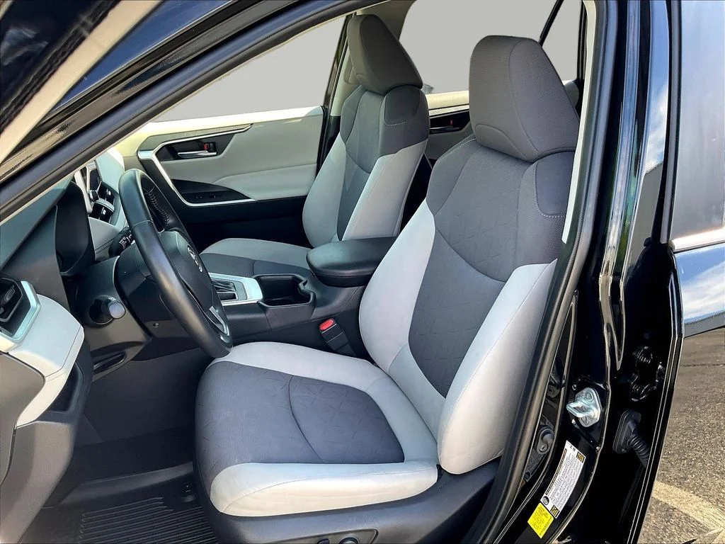Used 2023 Black Toyota XLE image 22