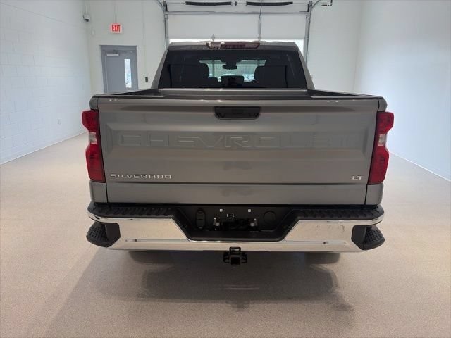 New 2026 Sterling Gray Metallic Chevrolet LT (2FL) image 18