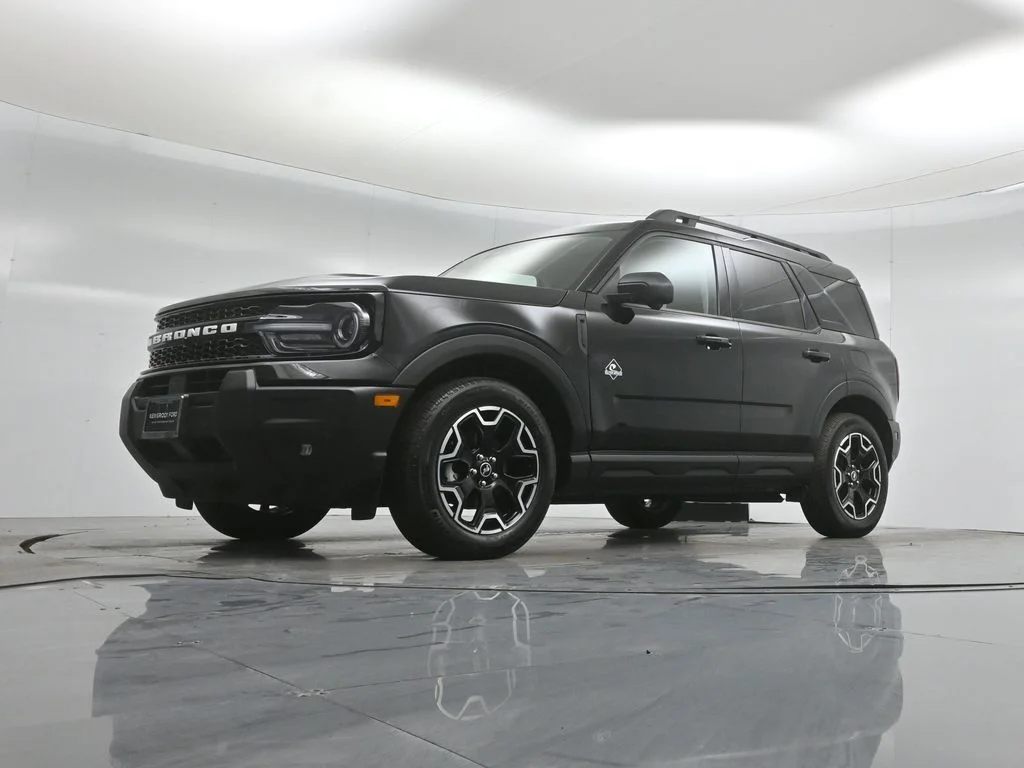 Certified Used 2025 Black Ford Outer Banks image 46
