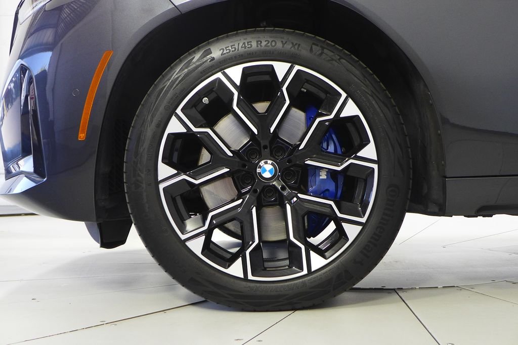 Used 2025 Dark Graphite BMW M50 xDrive image 5