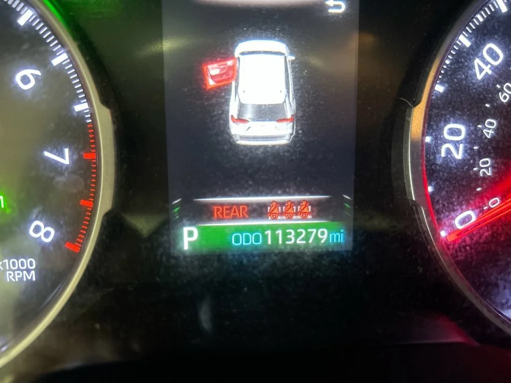 Used 2020  Toyota XLE image 16