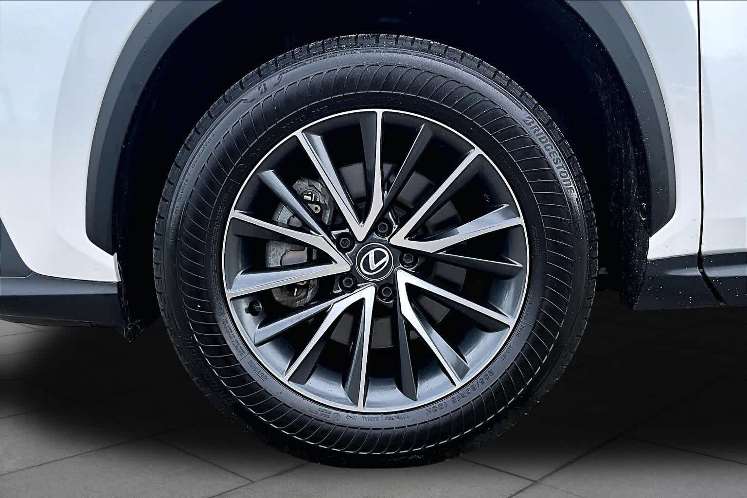 Used 2024 Eminent White Pearl Lexus Premium image 10