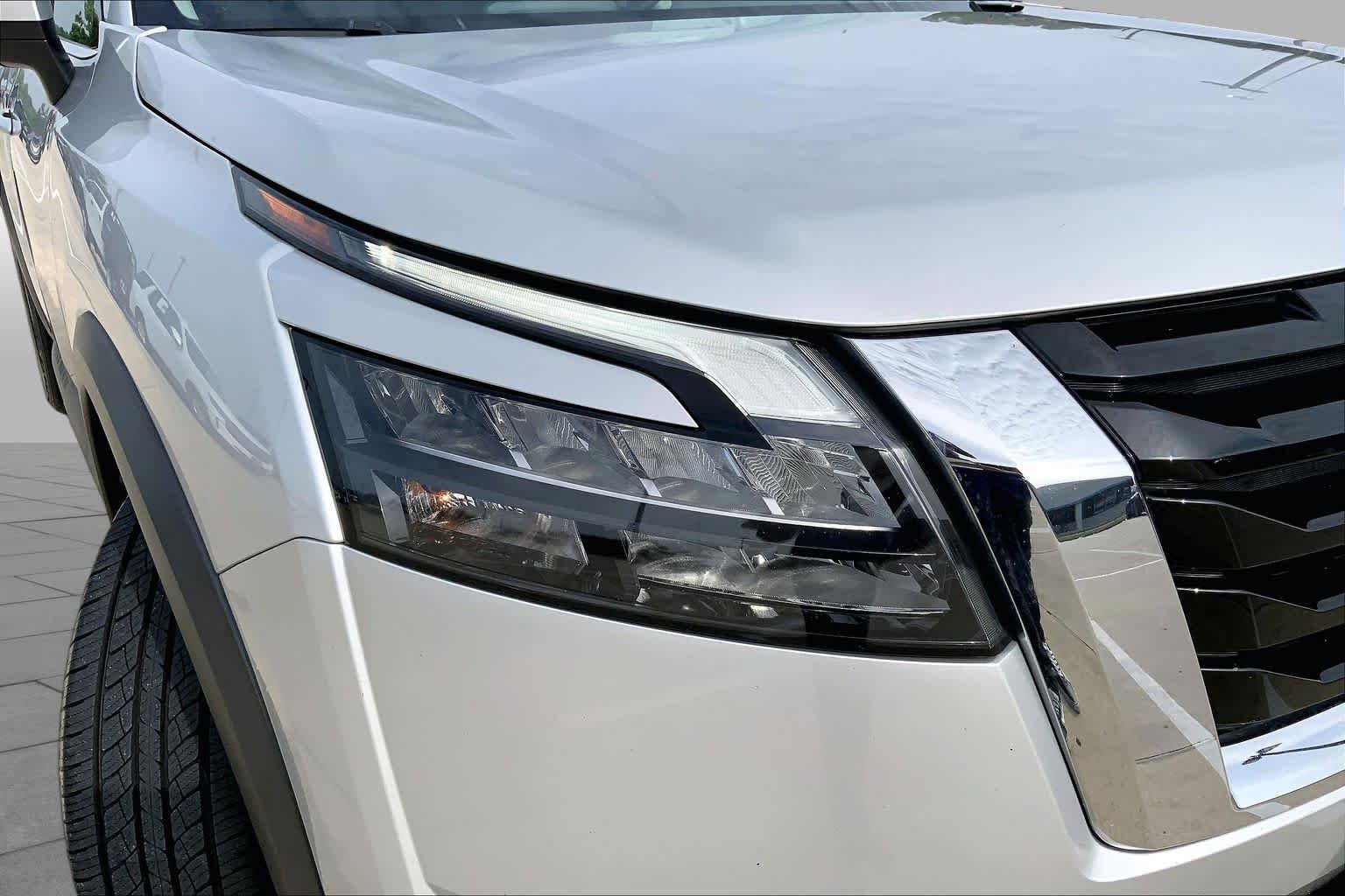 Used 2024 Brilliant Silver Metallic Nissan SV image 25