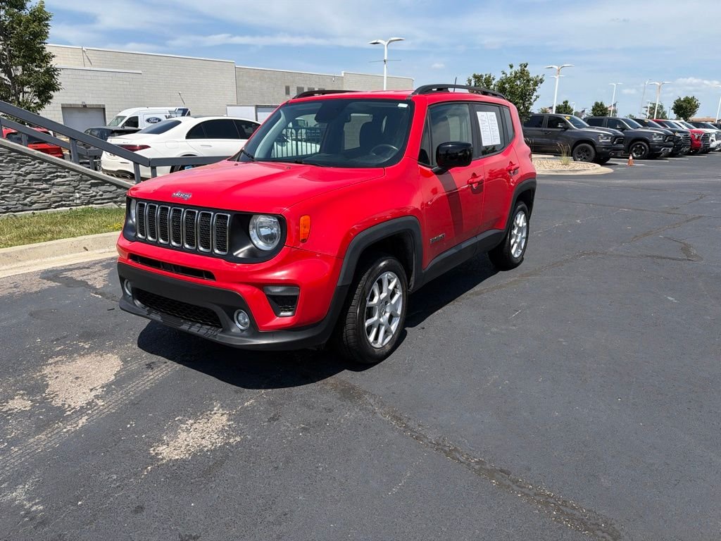 Used 2020 Red Jeep Latitude image 3