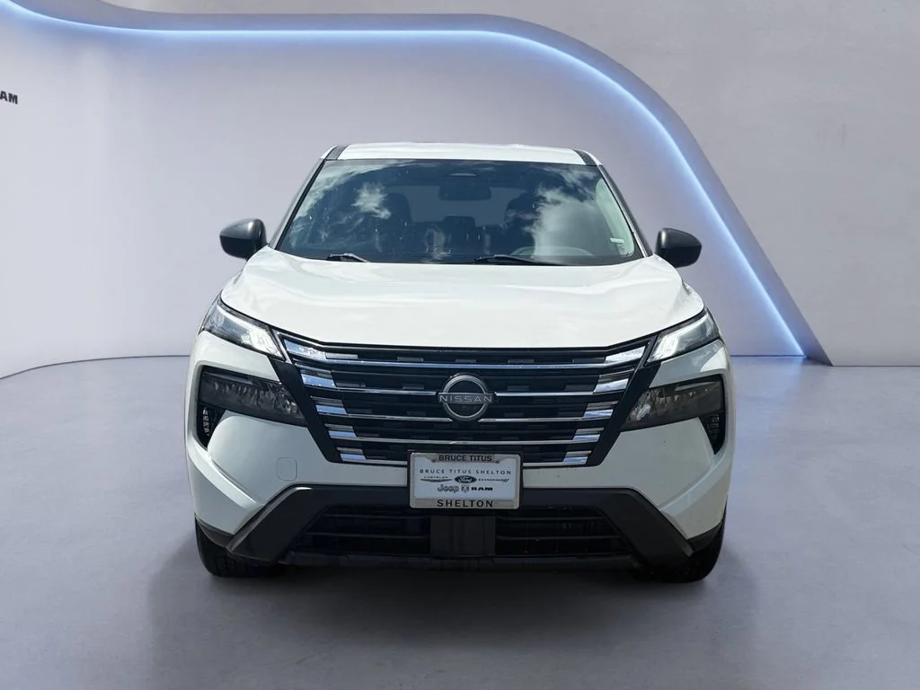 Used 2024 Glacier White Nissan S image 9