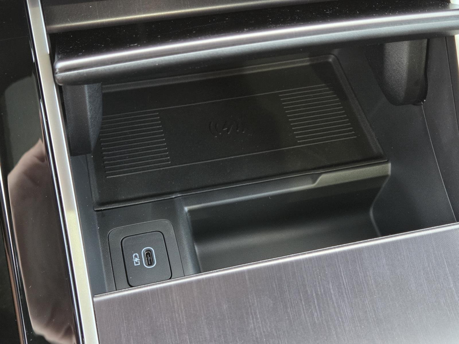 New 2026 Arroios Grey Land Rover Belgravia Edition image 27