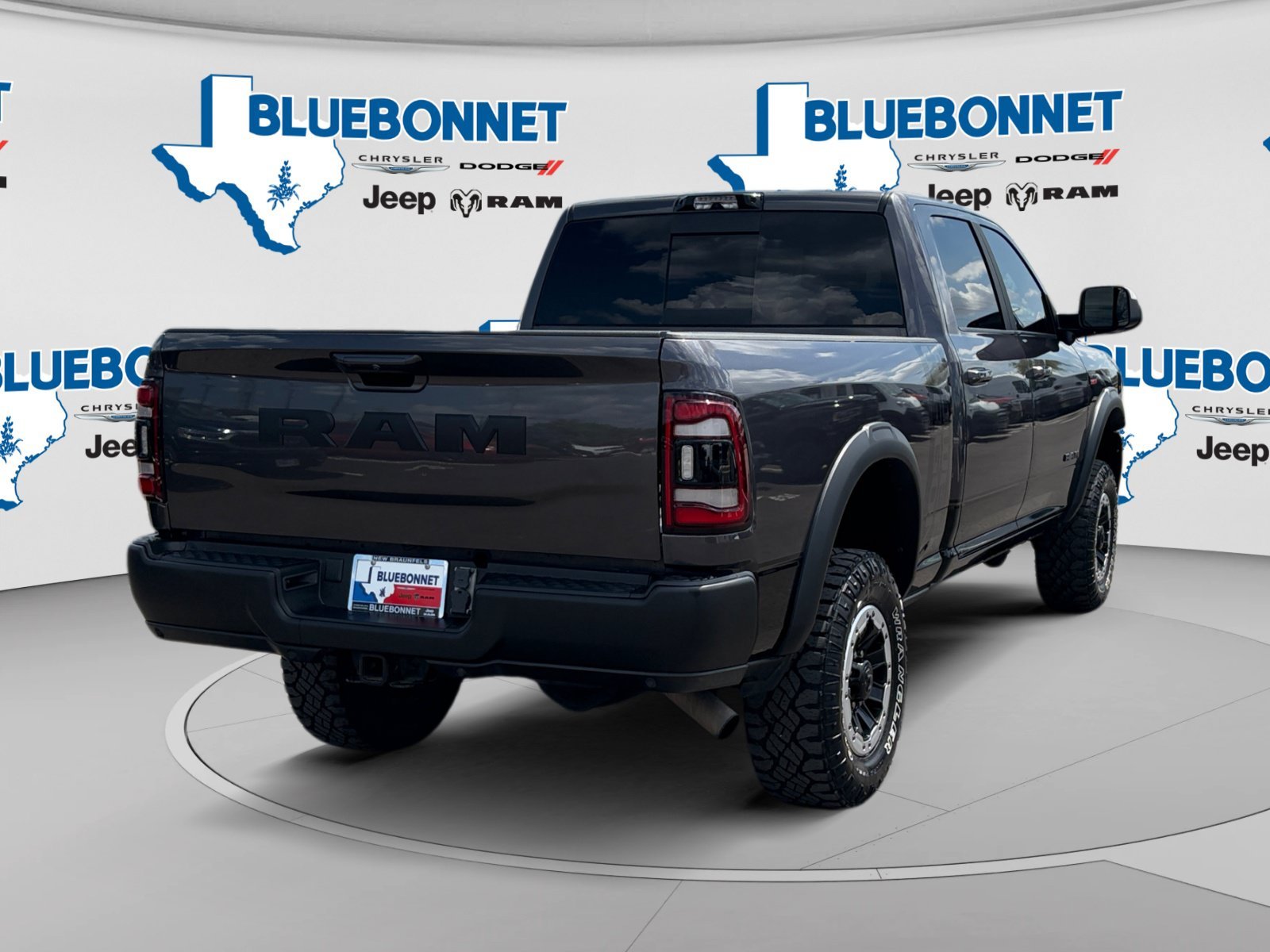 Used 2022 Granite Crystal Metallic Clearcoat Ram Power Wagon image 5