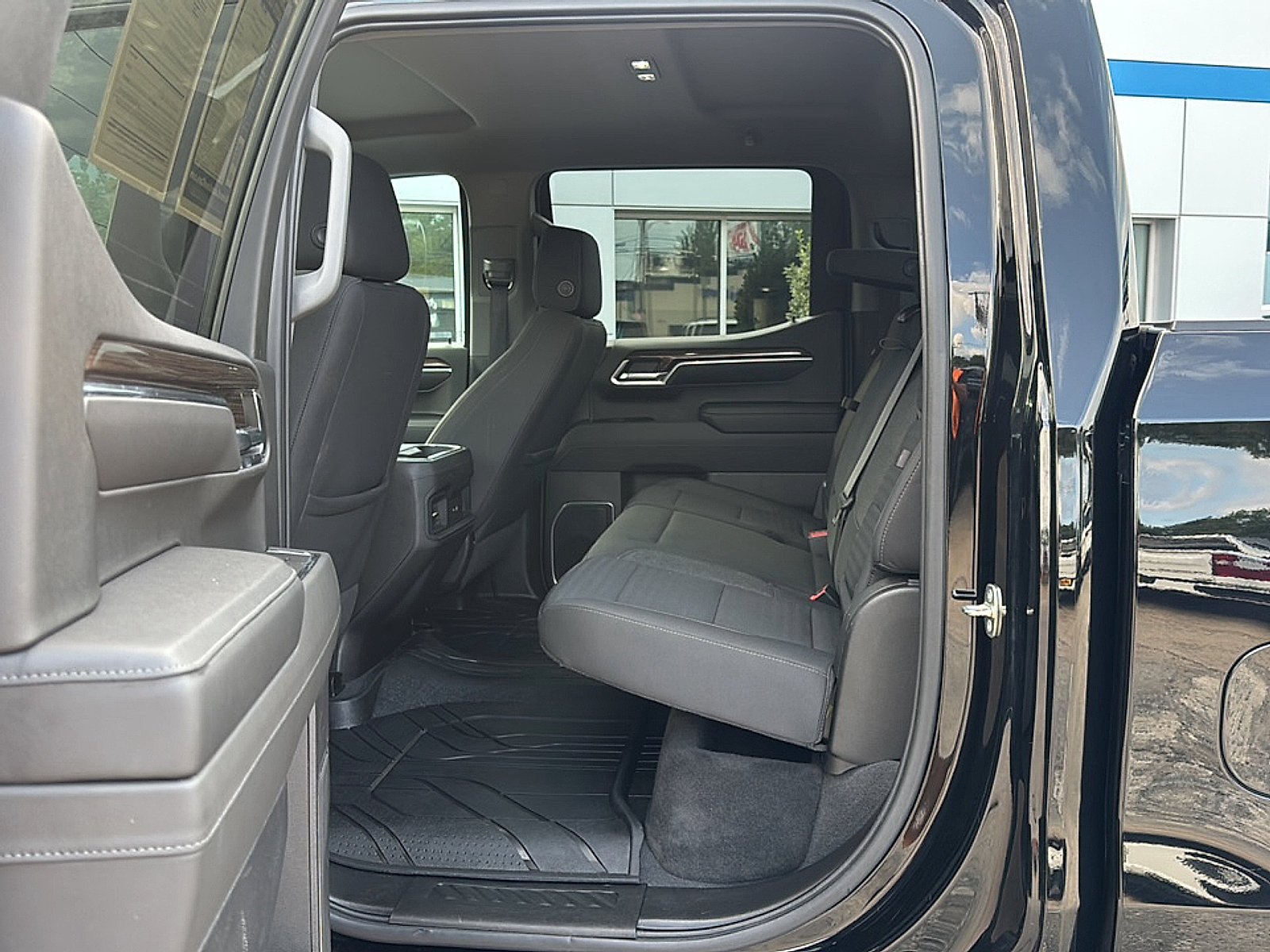 2023 Chevrolet Silverado 1500 RST - Photo 18