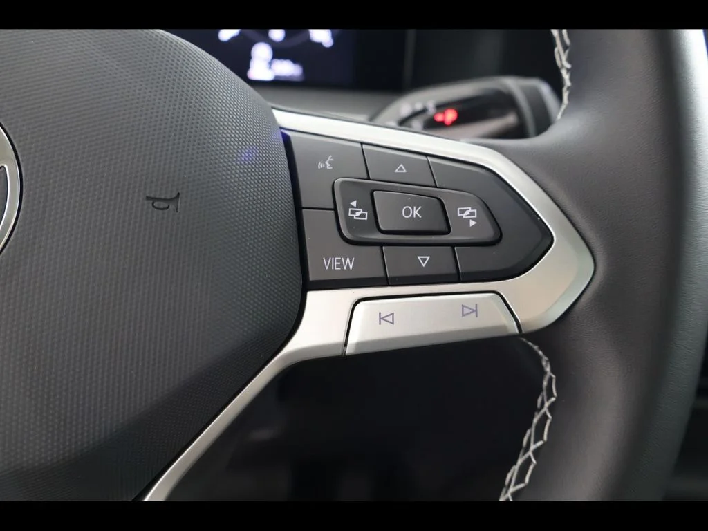 New 2026 Black Volkswagen 2.0T SE image 22