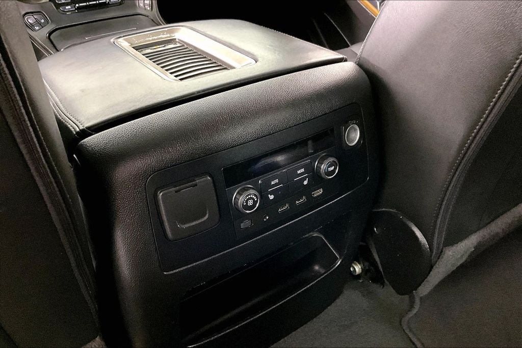 Used 2019 Black GMC Denali image 9
