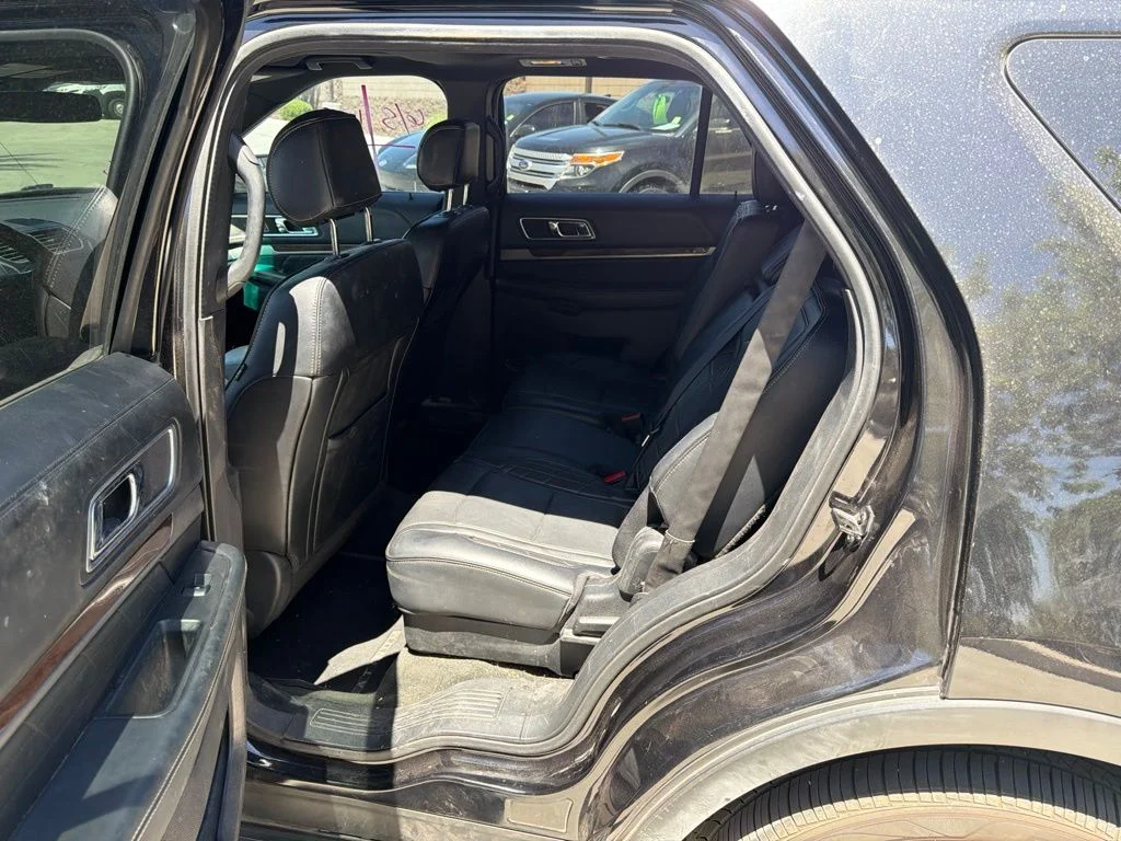 Used 2016 Black Ford Platinum image 8