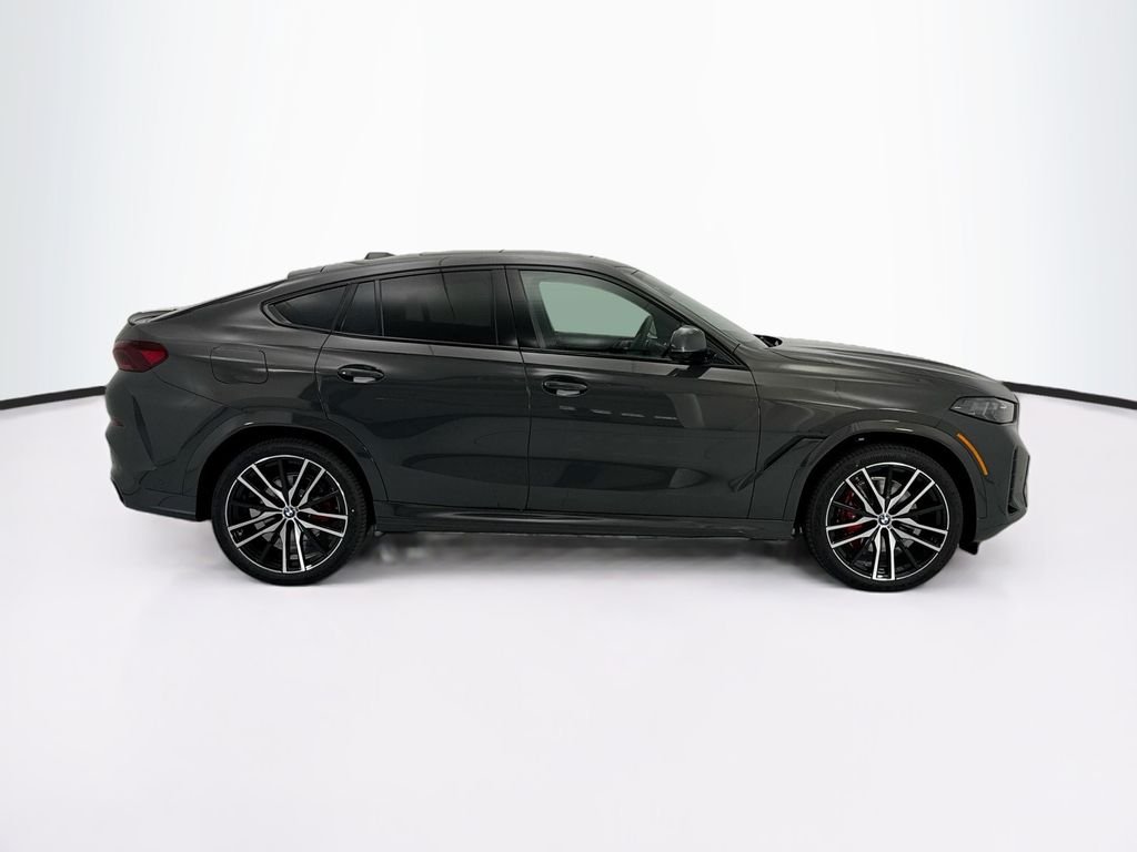 New 2027 Gray Metallic BMW xDrive40i image 4