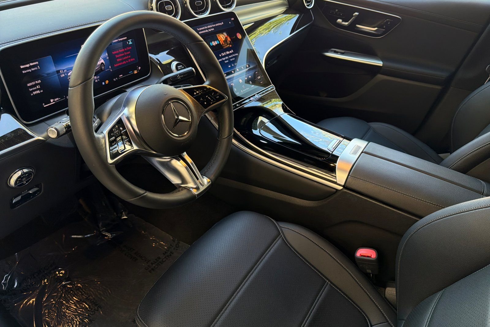 Certified Used 2025 White Mercedes-Benz GLC 300 image 7