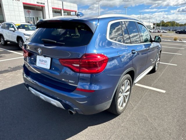 Used 2018 Blue BMW xDrive30i image 7