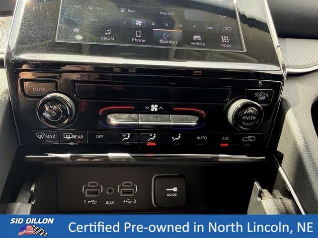 Certified Used 2023 Diamond Black Crystal Pearlcoat Jeep Laredo image 17