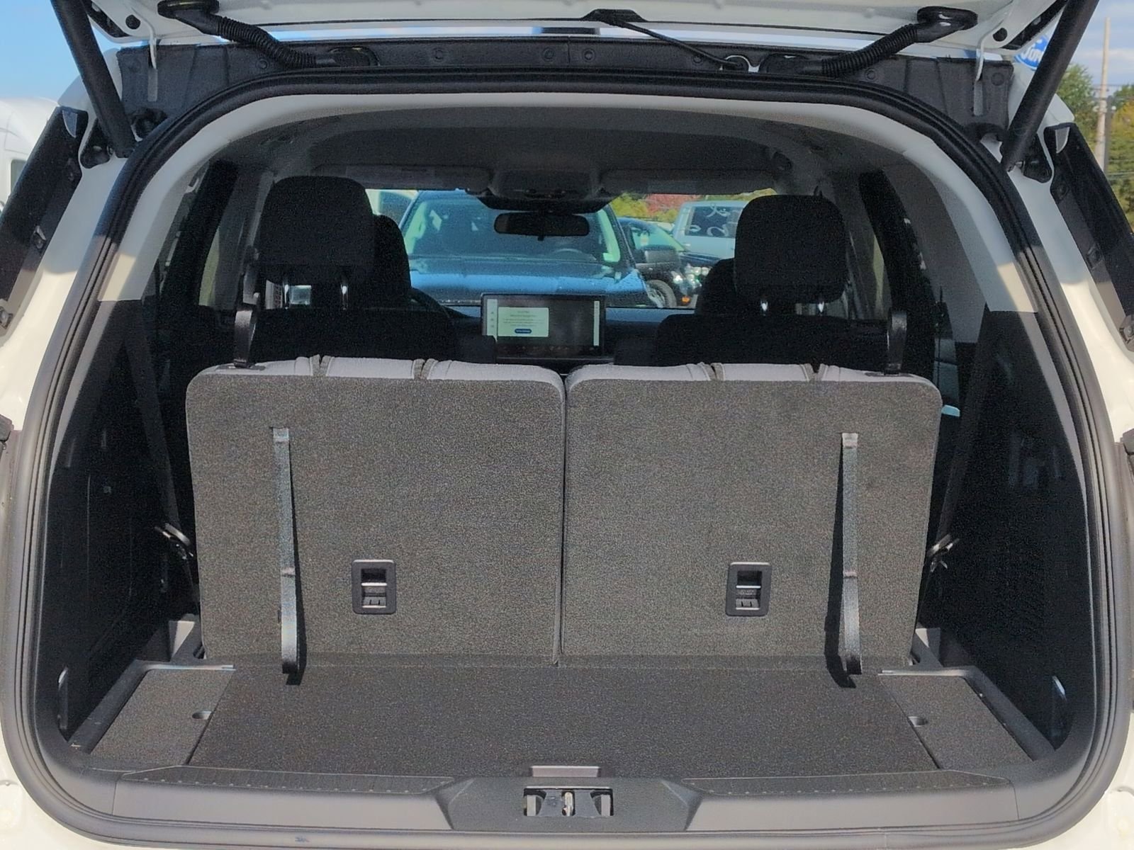 2025 Ford Explorer Active - Photo 35