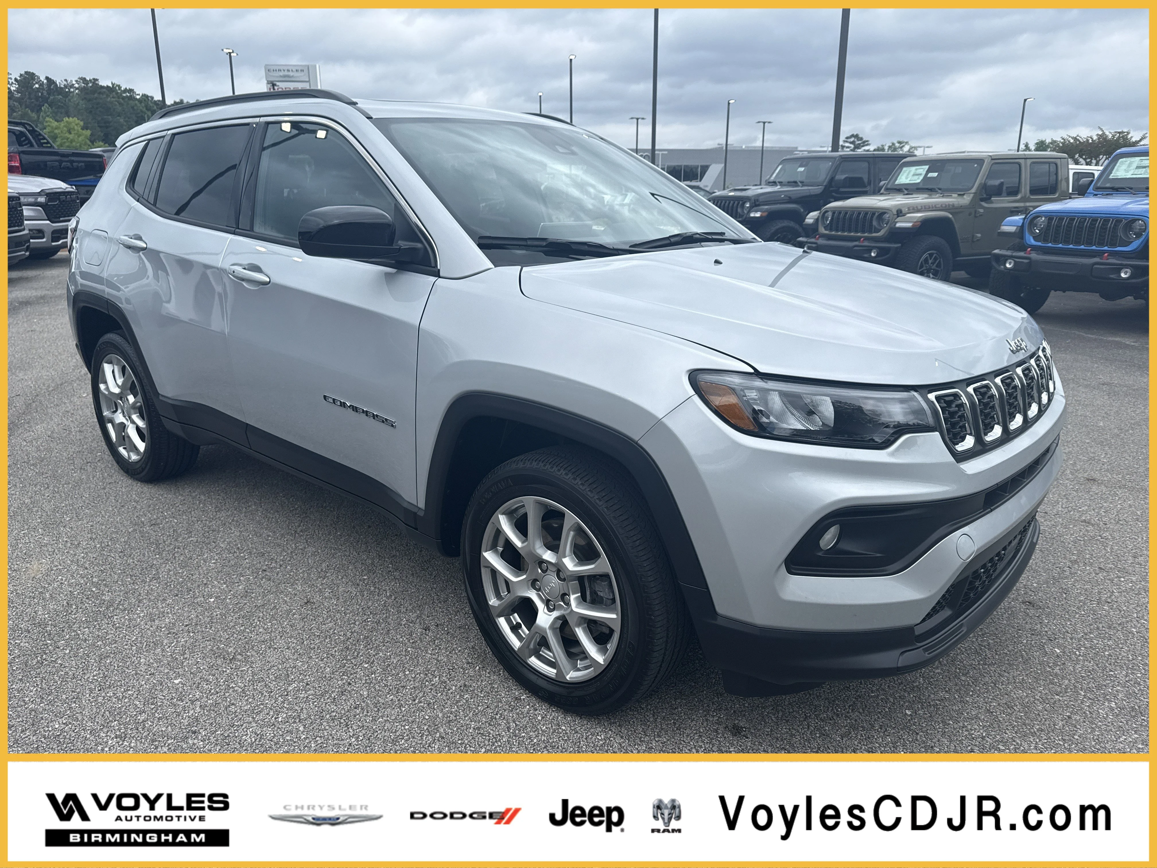 2024 Jeep Compass Latitude Lux