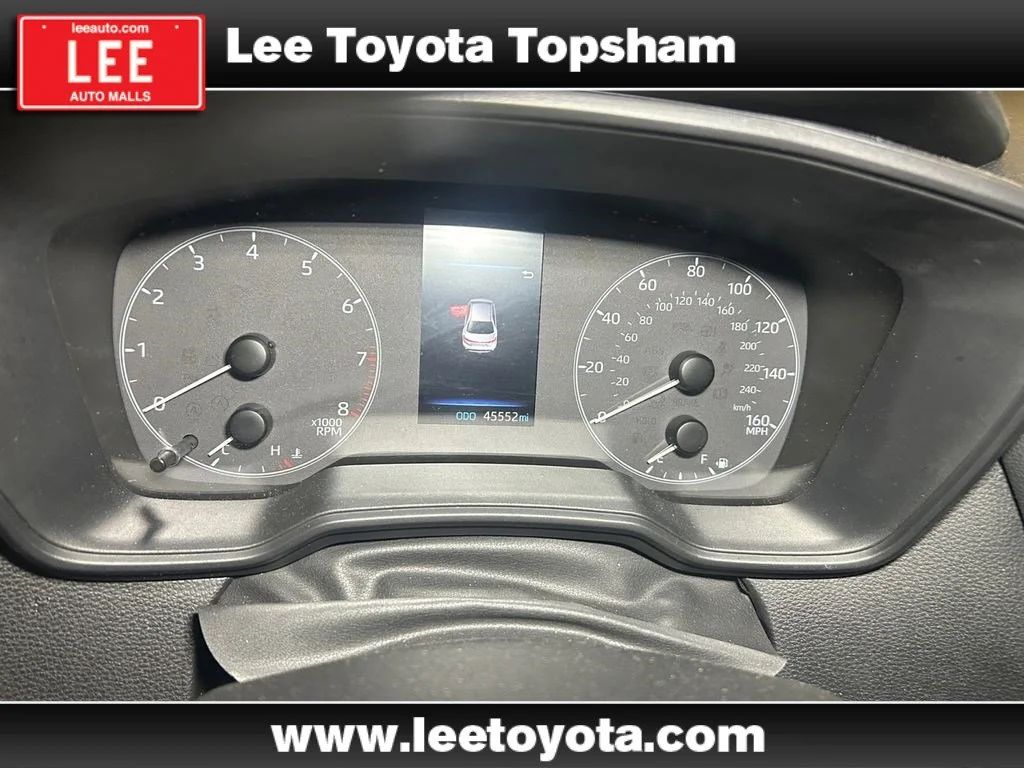 Used 2024 Classic Silver Metallic Toyota LE image 22