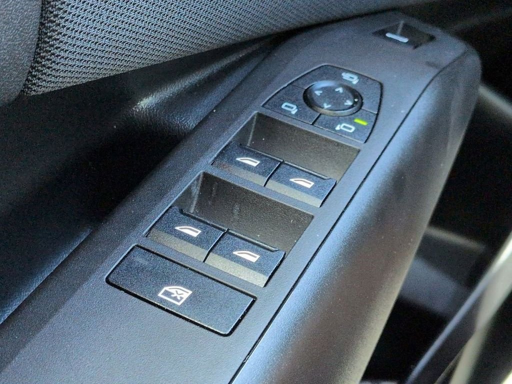 2025 BMW X3 30 - Photo 24