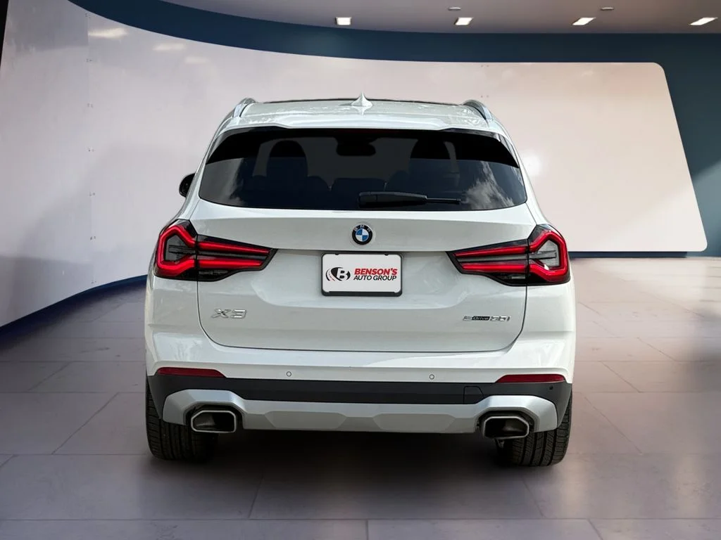 Used 2024 White BMW sDrive30i image 4