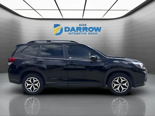 Used 2021 Black Subaru Premium image 6