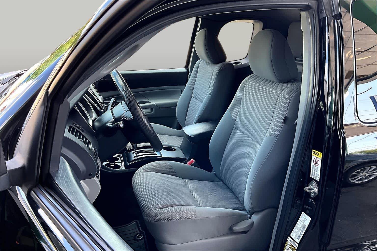 Used 2015 Black Toyota  image 9