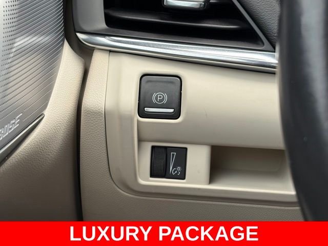 Used 2023 Red Cadillac Luxury image 20