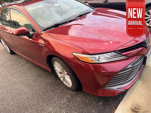 2019 Toyota Camry Hybrid XLE