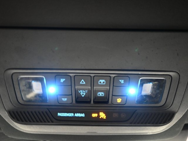 Used 2020 Oxford White Ford Limited image 21
