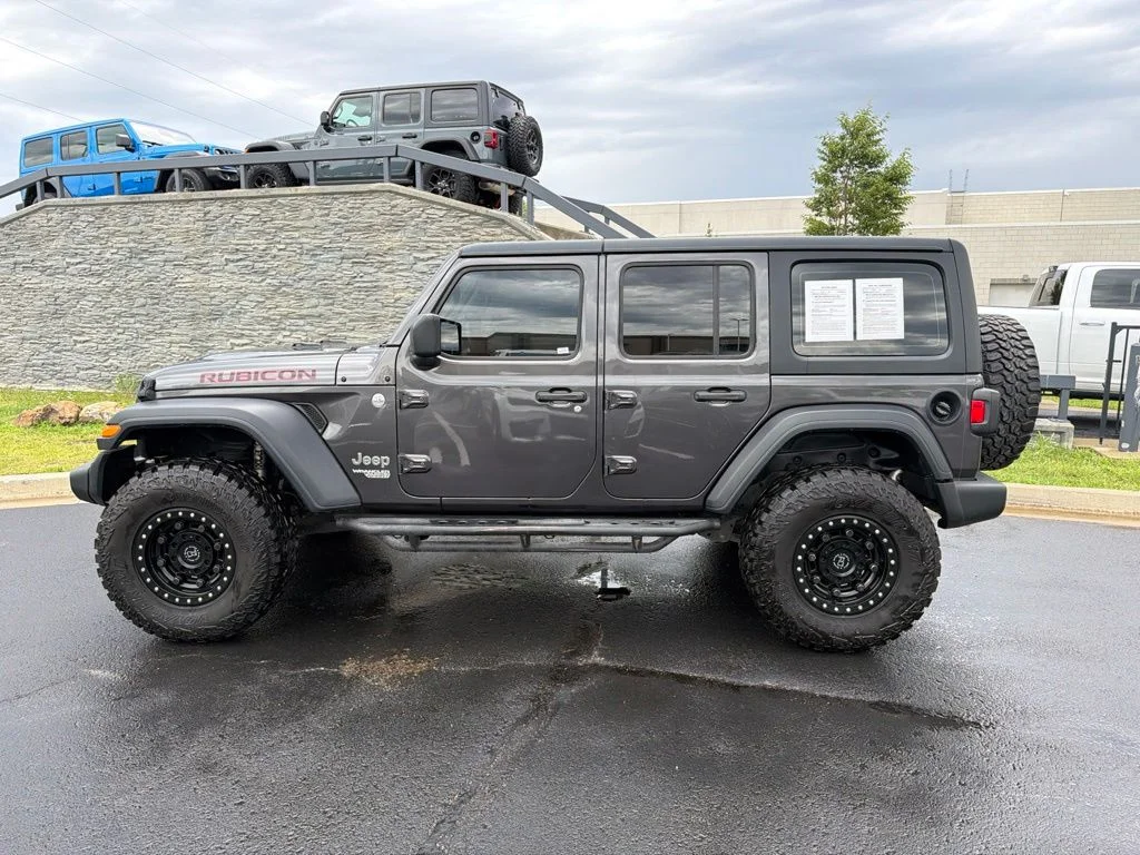Used 2020 Gray Jeep Unlimited Sport image 4