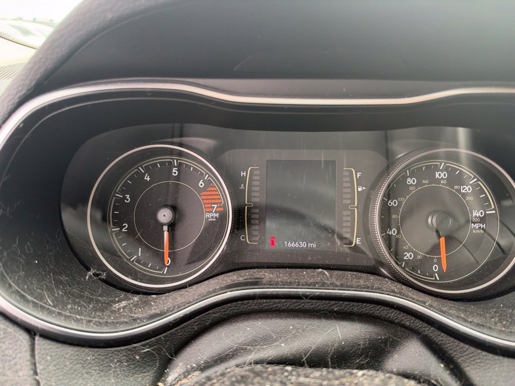 Used 2020 Slate Blue Pearlcoat Jeep Latitude image 8