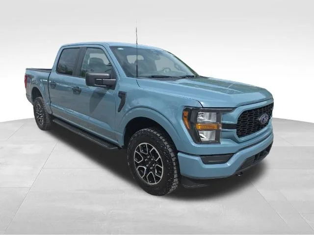 Used 2023 Blue Ford  image 3