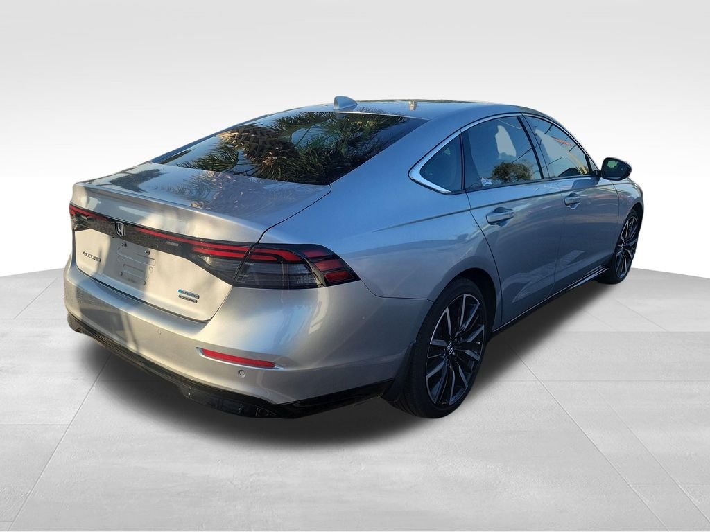 2023 Honda Accord Hybrid Touring - Photo 13