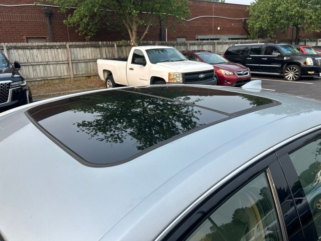 Used 2019 Silver Cadillac 3.6L Luxury image 9