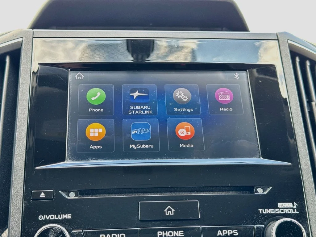 Used 2019 Silver Subaru 2.0i Premium image 16
