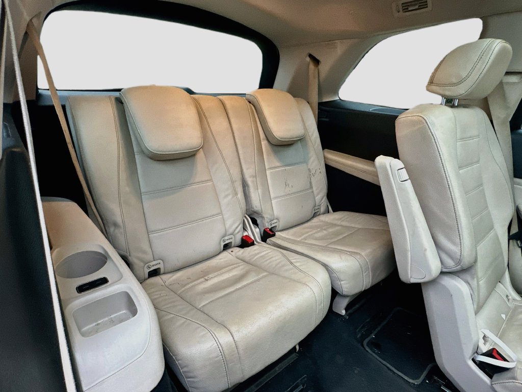 Used 2022 White Mercedes-Benz GLS 450 image 29