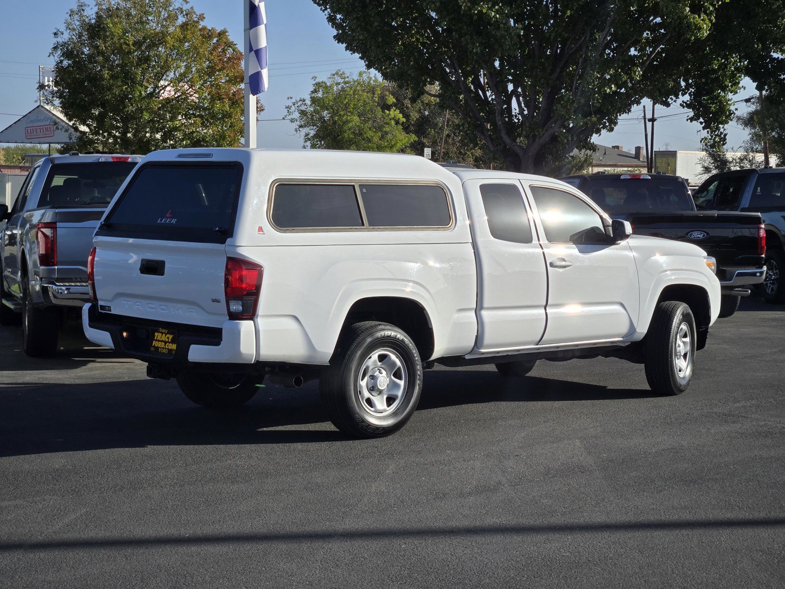 Certified Used 2020  Toyota  image 4