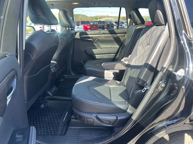 Used 2021 Black Toyota Platinum image 16